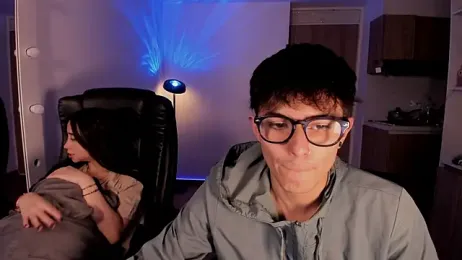 Mikeyvioleta_ webcam model stream image