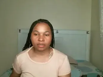 I-am-iconic webcam model stream image