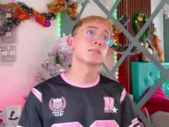 naughty__chris webcam model stream image