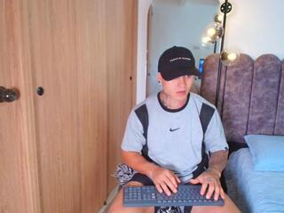 Marko Toro webcam model stream image