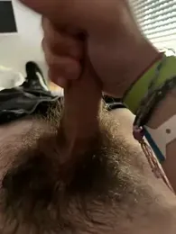mike_br32 webcam model stream image