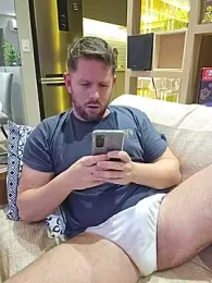 RipMyUnderwear webcam model stream image