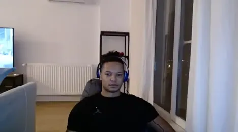 1LordKingsley webcam model stream image