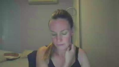 CrazyAnny1 webcam model stream image