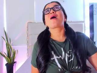 kloeass webcam model stream image