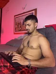 ArturoCardona_ webcam model stream image