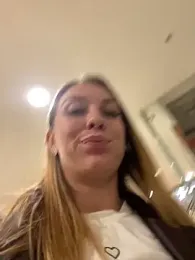 Sweet___Emily webcam stripchat model stream image