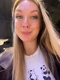 Sweet___Emily webcam stripchat model stream image