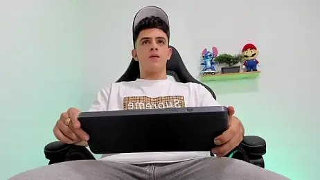 Mikecooper webcam model stream image