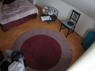voyeurcam-julmodels-whitebed-5 webcam model stream image