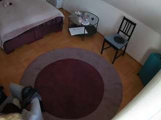 voyeurcam-julmodels-whitebed-5 webcam model stream image
