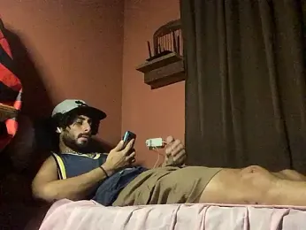 Nooneisthis webcam model stream image