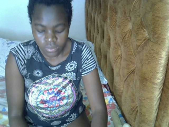 L-isa webcam bongacams model stream image