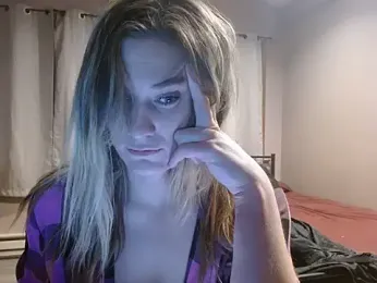 missymilf webcam model stream image