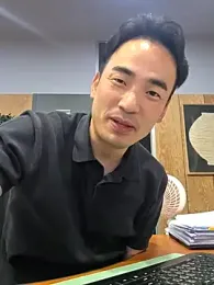OnlyPants webcam model stream image