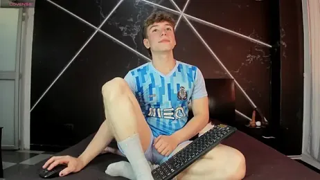 TaylerWhite webcam model stream image