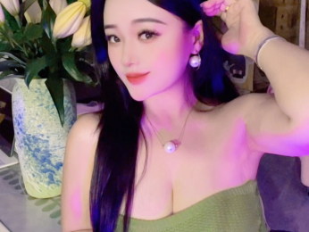 NolanMia webcam model stream image