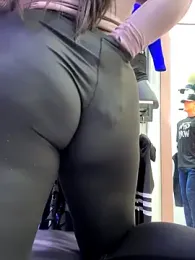 kim_monti webcam model stream image