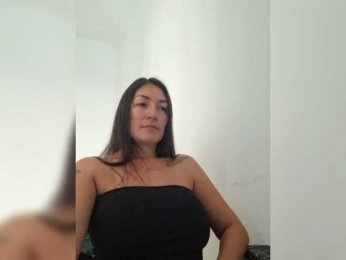 cristalboom webcam model stream image