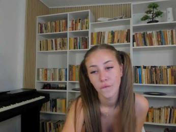 Deniselolly webcam model stream image