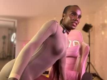 luanarisque webcam model stream image