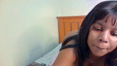 Lashlunax webcam model stream image