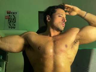 lucasfit27 webcam model stream image