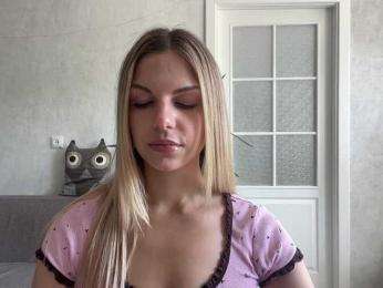 CarlotaWnorowski webcam model stream image