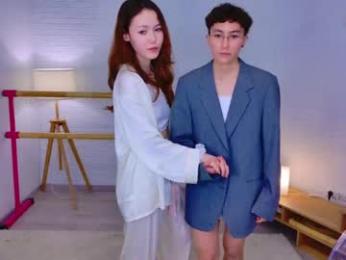 pinktwinss webcam model stream image