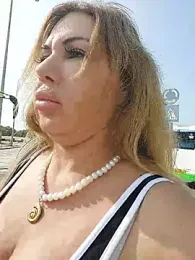 Alisasex@xh webcam model stream image