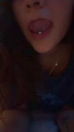 Muakk webcam model stream image