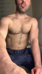 WhiteAndHairy webcam cam4 model stream image