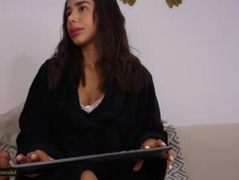 katiecruz_ webcam model stream image