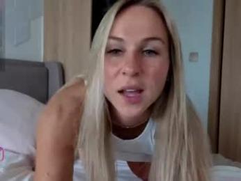 iamcora webcam chaturbate model stream image