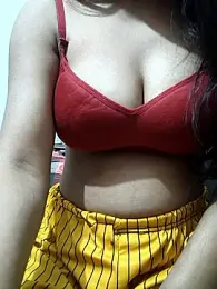 DreamyCoupleX webcam model stream image