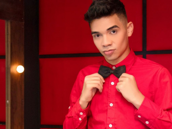 AlexRedfield webcam model stream image