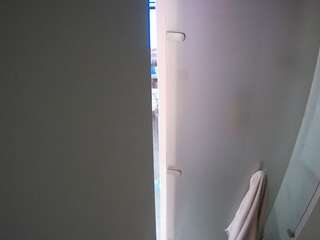 voyeurcam-casa-salsa-shower-1 webcam model stream image