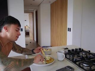 Belami Colton webcam model stream image