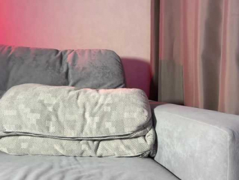 MillyMillya webcam model stream image