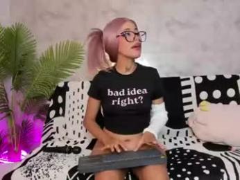 hinatadoll_ webcam model stream image