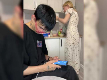 blueberry_pie webcam model stream image