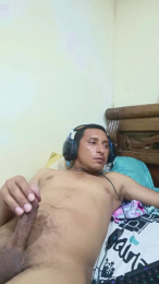 Shimiza webcam model stream image