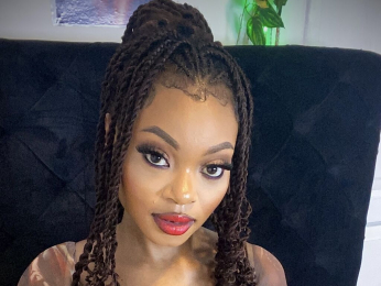 AmaAmivie webcam model stream image