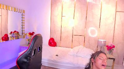 TylerBloom webcam cam4 model stream image