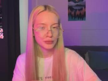 mmkakpoxyi22 webcam chaturbate model stream image