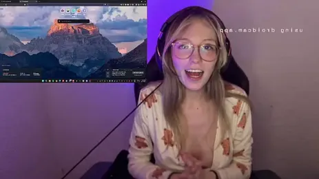 ReenKitty webcam stripchat model stream image