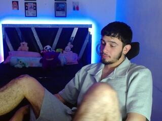Dante Whitee webcam flirt4free model stream image