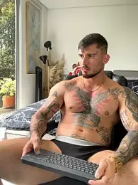 DimitriSullivan_ webcam stripchat model stream image