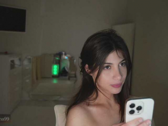 -Madi- webcam bongacams model stream image