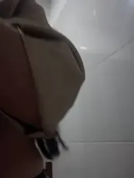 _Bella-Office1 webcam model stream image